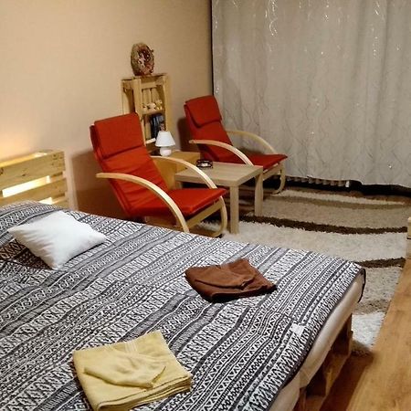 Gesztenyes Apartman Miskolc Ngoại thất bức ảnh