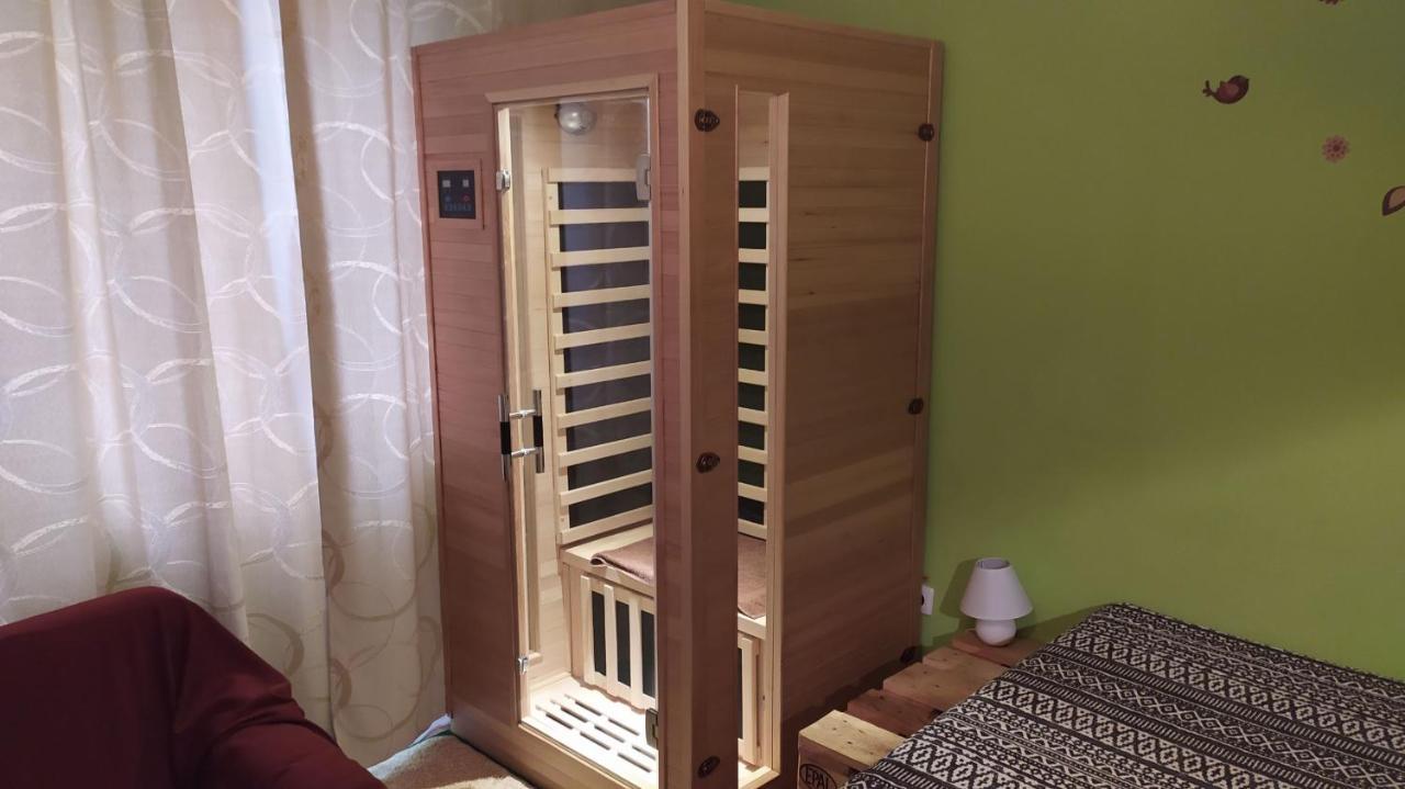 Gesztenyes Apartman Miskolc Ngoại thất bức ảnh