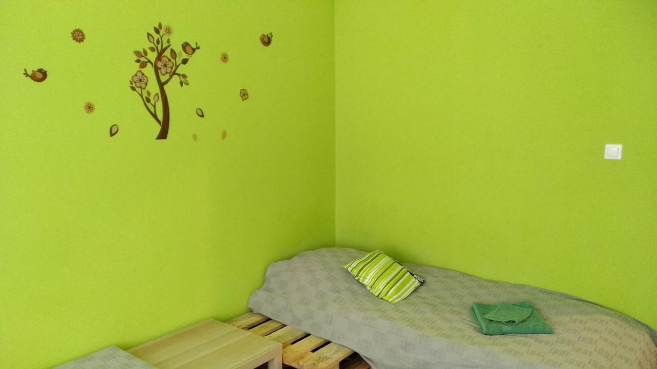 Gesztenyes Apartman Miskolc Ngoại thất bức ảnh