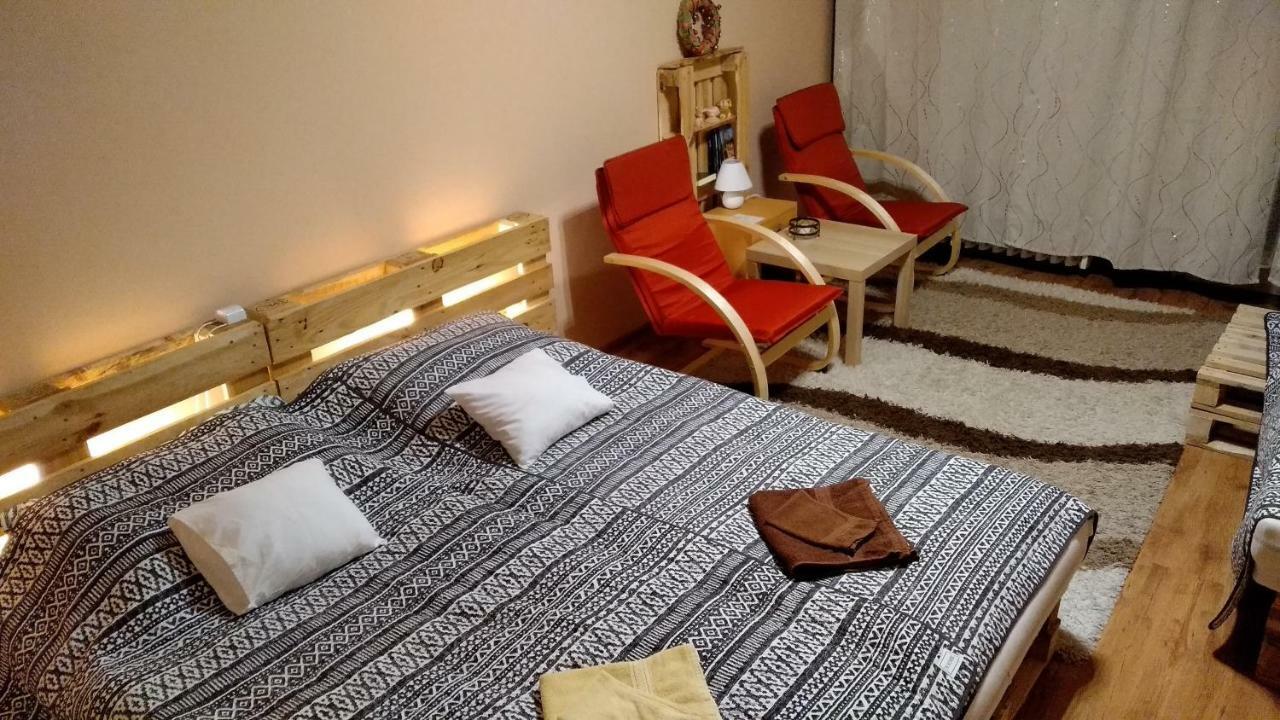 Gesztenyes Apartman Miskolc Ngoại thất bức ảnh
